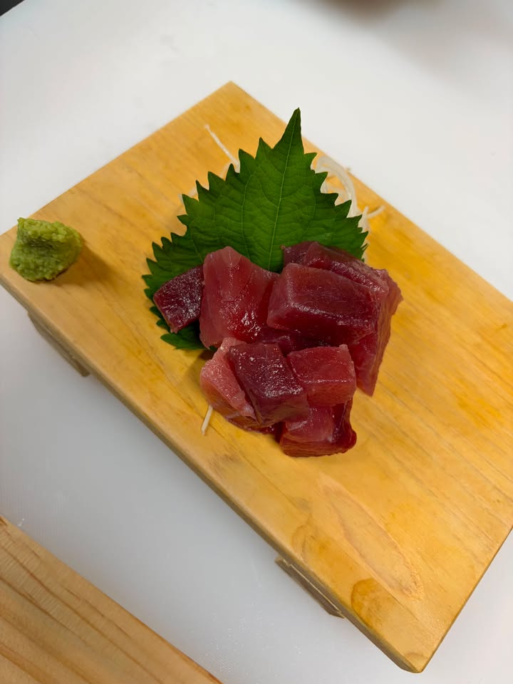 まぐろぶつ